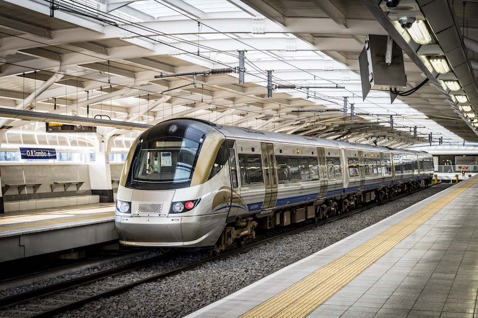 gautrain train 04